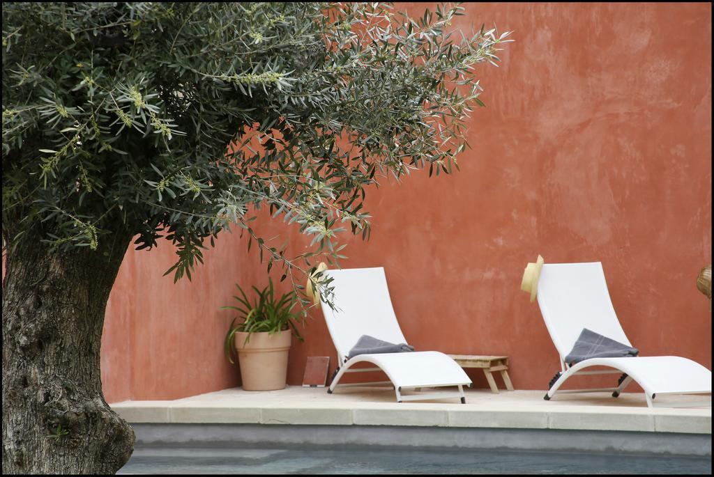La Maison Rouge D'Uzes B&B Dış mekan fotoğraf