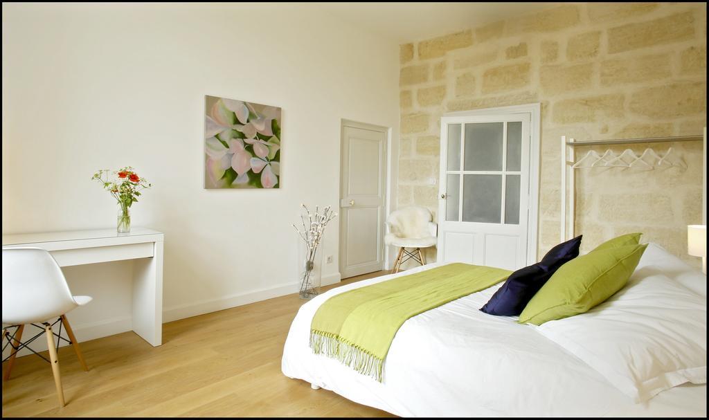 La Maison Rouge D'Uzes B&B Oda fotoğraf