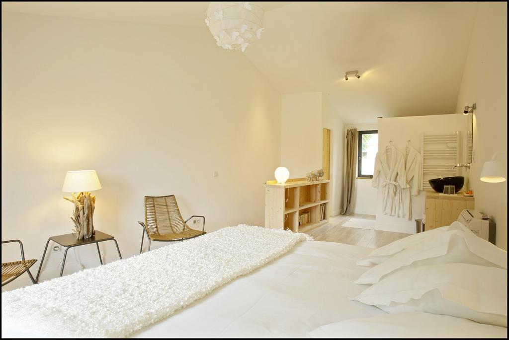 La Maison Rouge D'Uzes B&B Oda fotoğraf